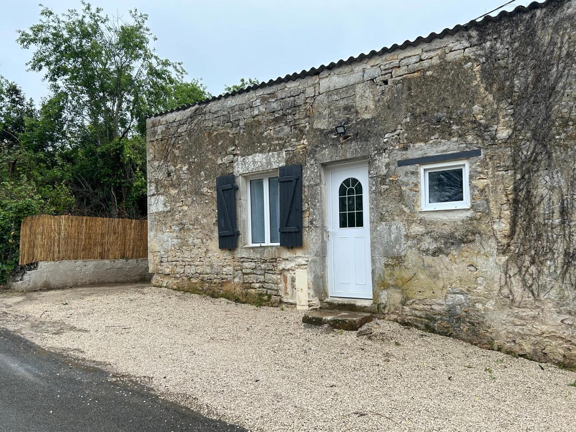 Studio Appartement Nanteuil-en-Vallée